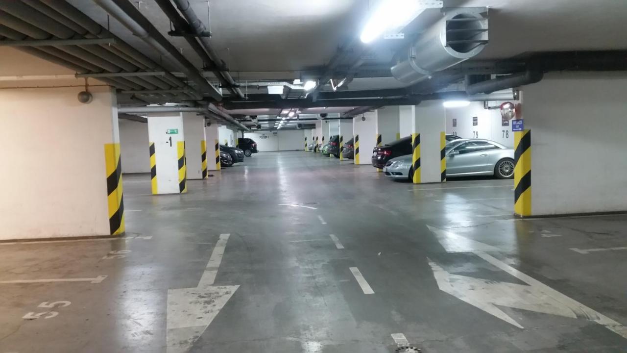 刚刚公寓酒店 弗罗茨瓦夫 外观 照片